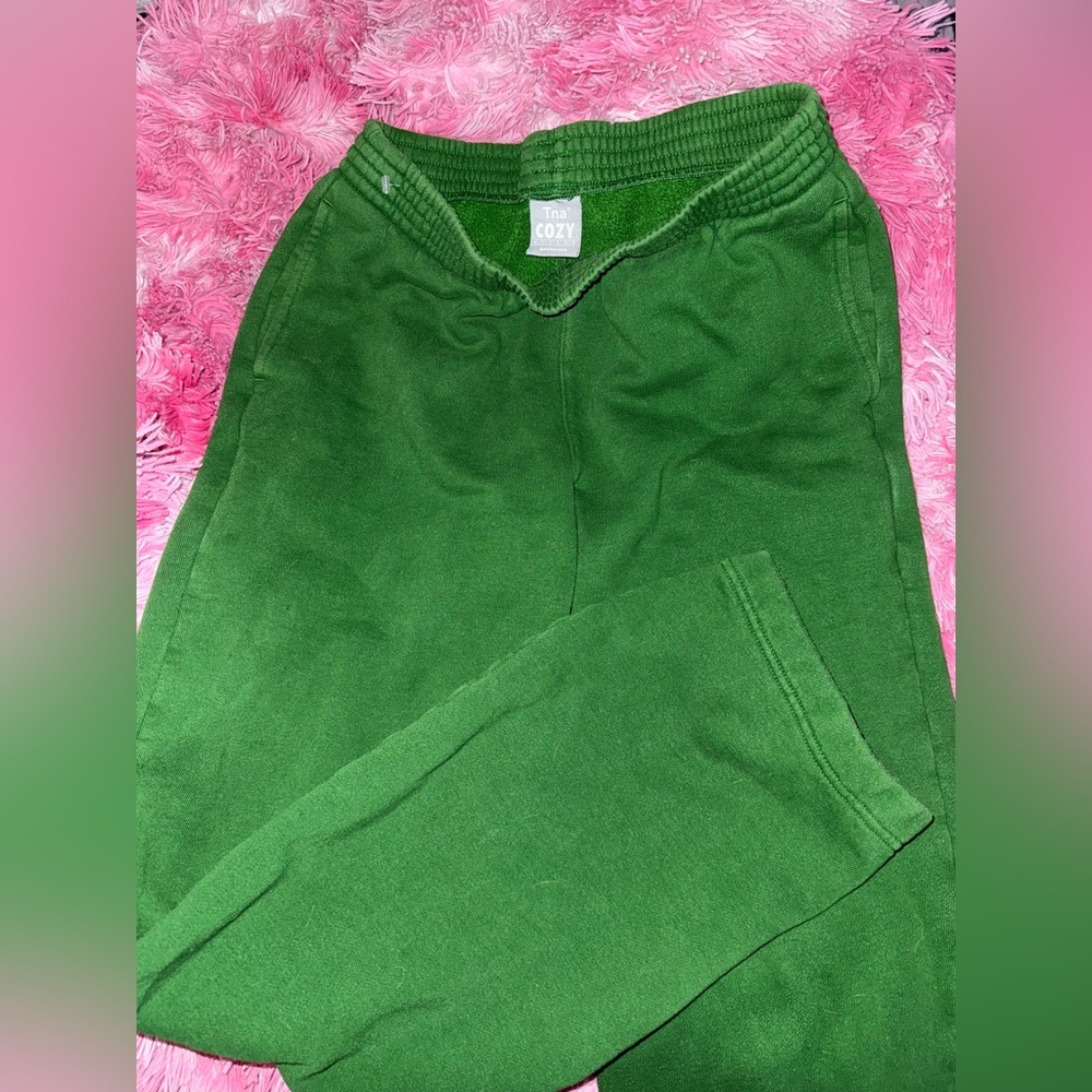 TNA Cozy Fleece flarred sweatpants in Vibrant Green